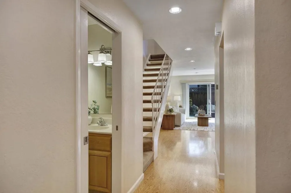 1396 Pinehurst Square San Jose, CA 95117