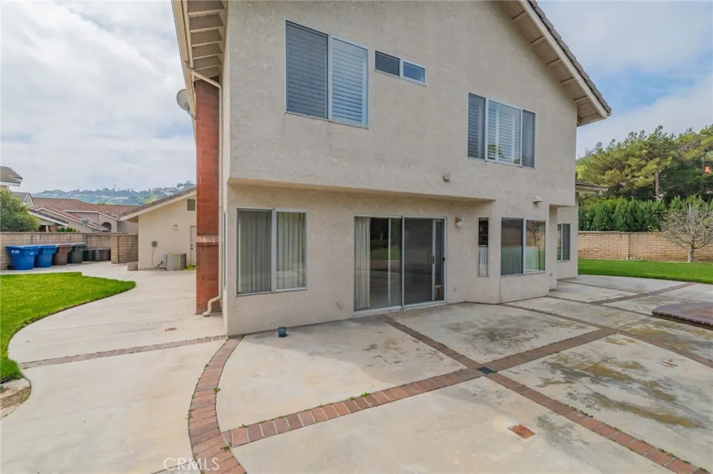 2800 S El Tesoro Hacienda Heights, CA 91745