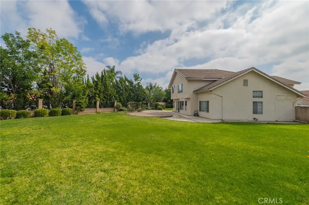 2800 S El Tesoro Hacienda Heights, CA 91745