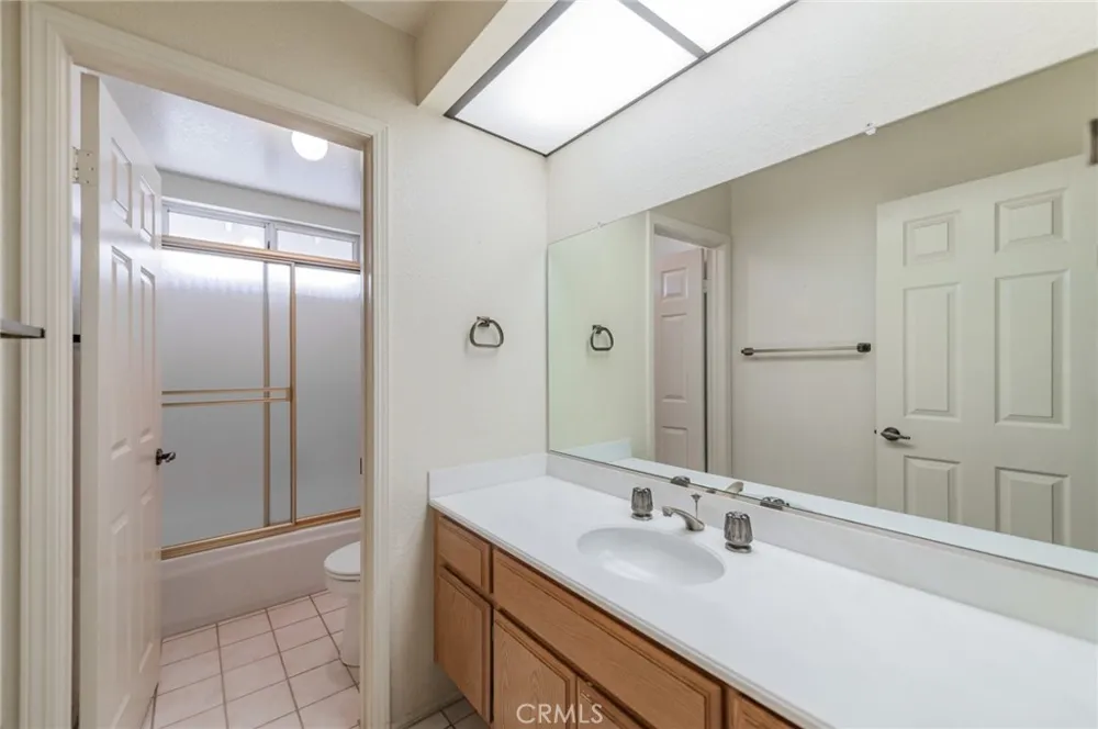 2800 S El Tesoro Hacienda Heights, CA 91745