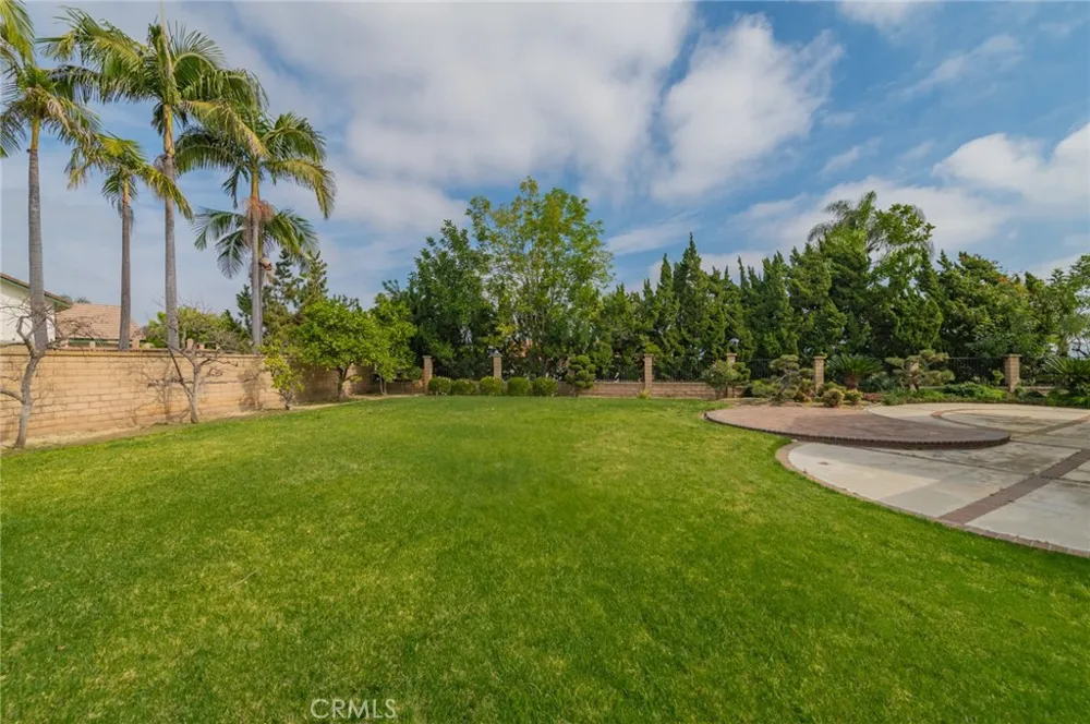 2800 S El Tesoro Hacienda Heights, CA 91745