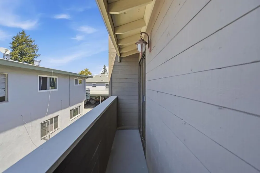 16 Lorton Avenue #3 Burlingame, CA 94010