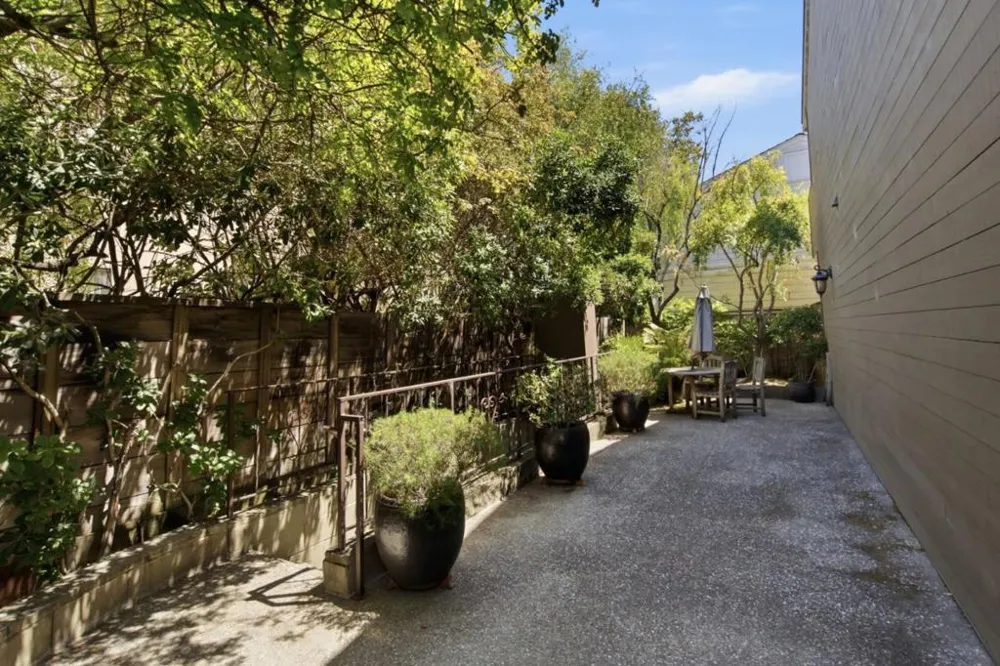 16 Lorton Avenue #3 Burlingame, CA 94010