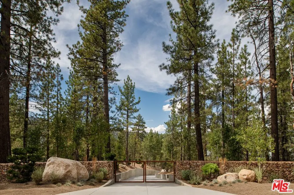 39224 Waterview Drive Big Bear, CA 92315