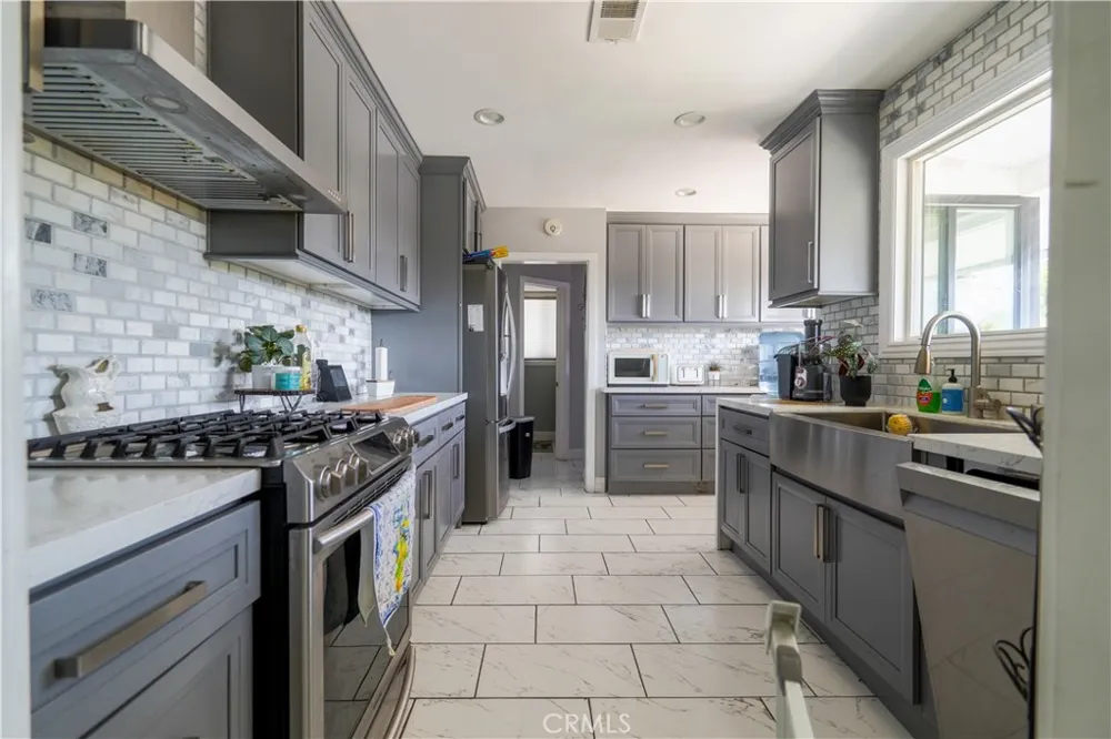 2245 Vista Rd La Habra Heights, CA 90631