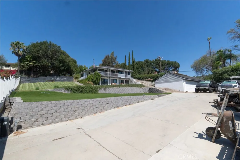 2245 Vista Rd La Habra Heights, CA 90631