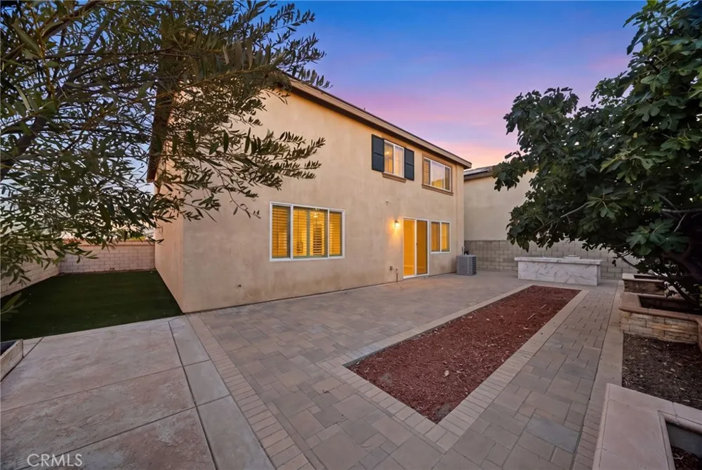 6898 Cache Way Jurupa Valley, CA 91752