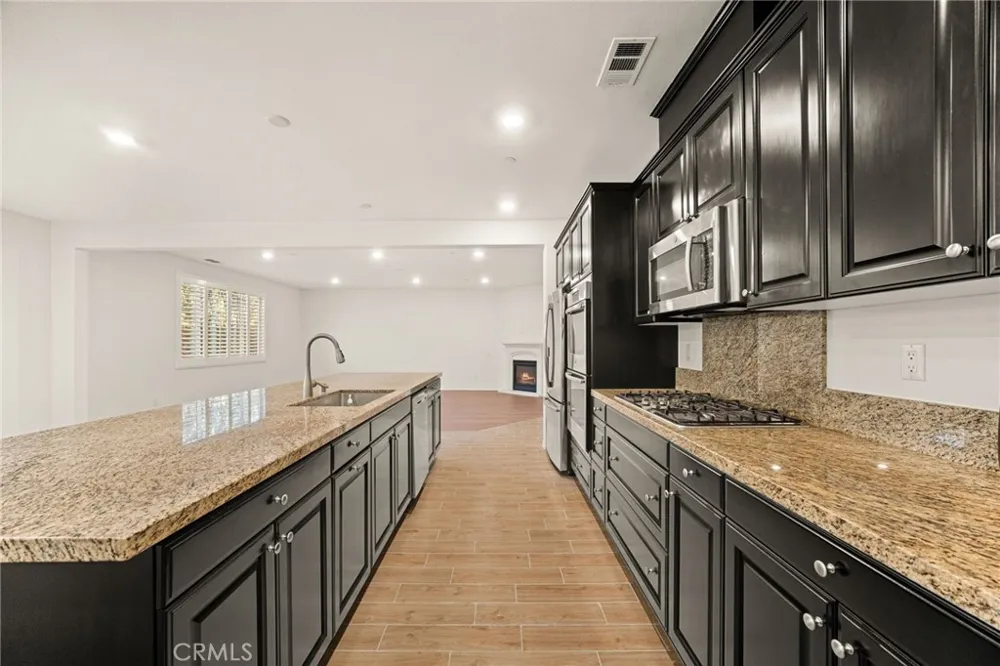 6898 Cache Way Jurupa Valley, CA 91752