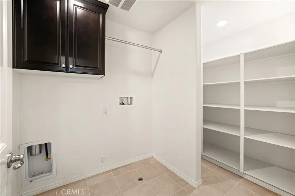 6898 Cache Way Jurupa Valley, CA 91752