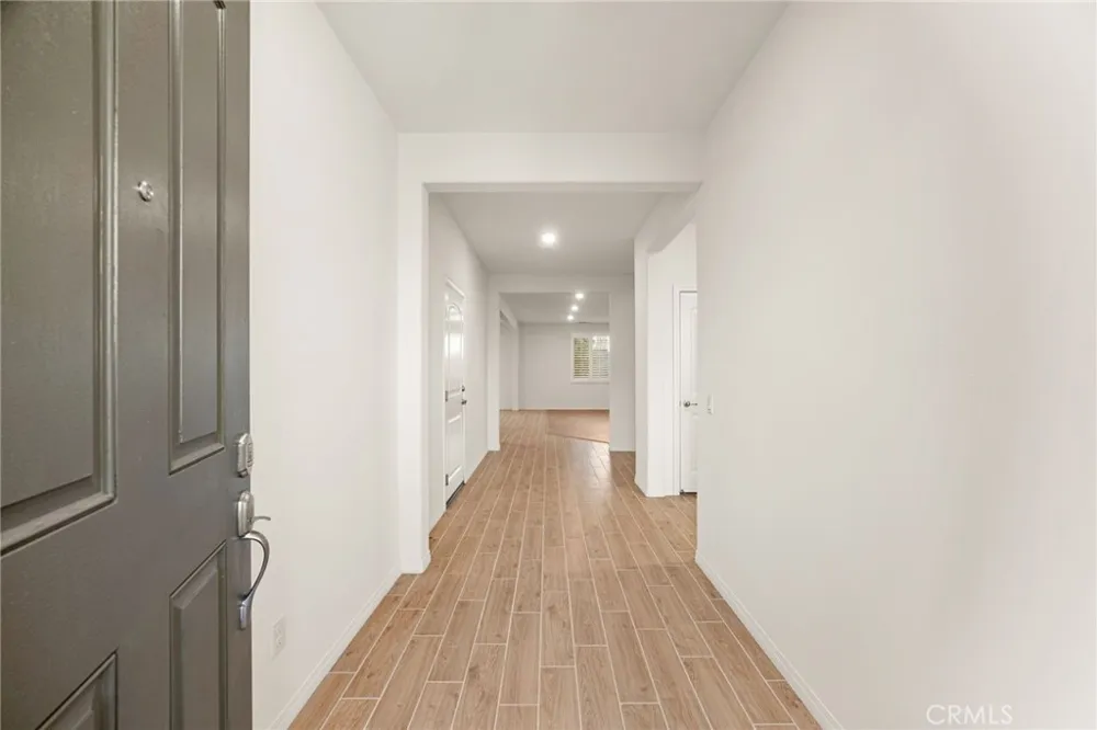 6898 Cache Way Jurupa Valley, CA 91752