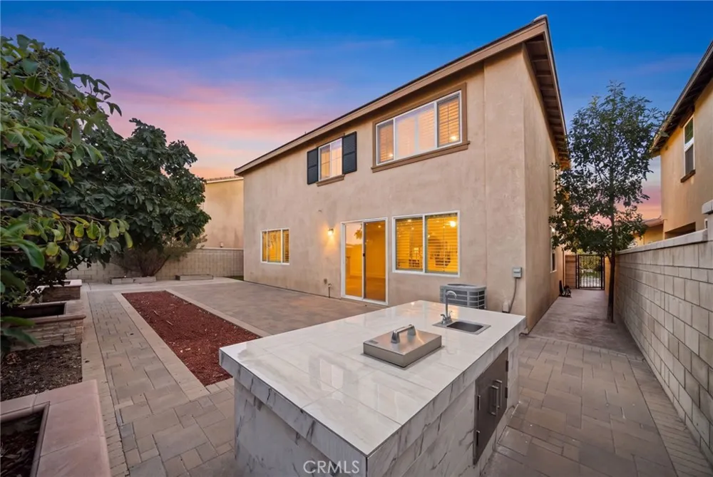 6898 Cache Way Jurupa Valley, CA 91752