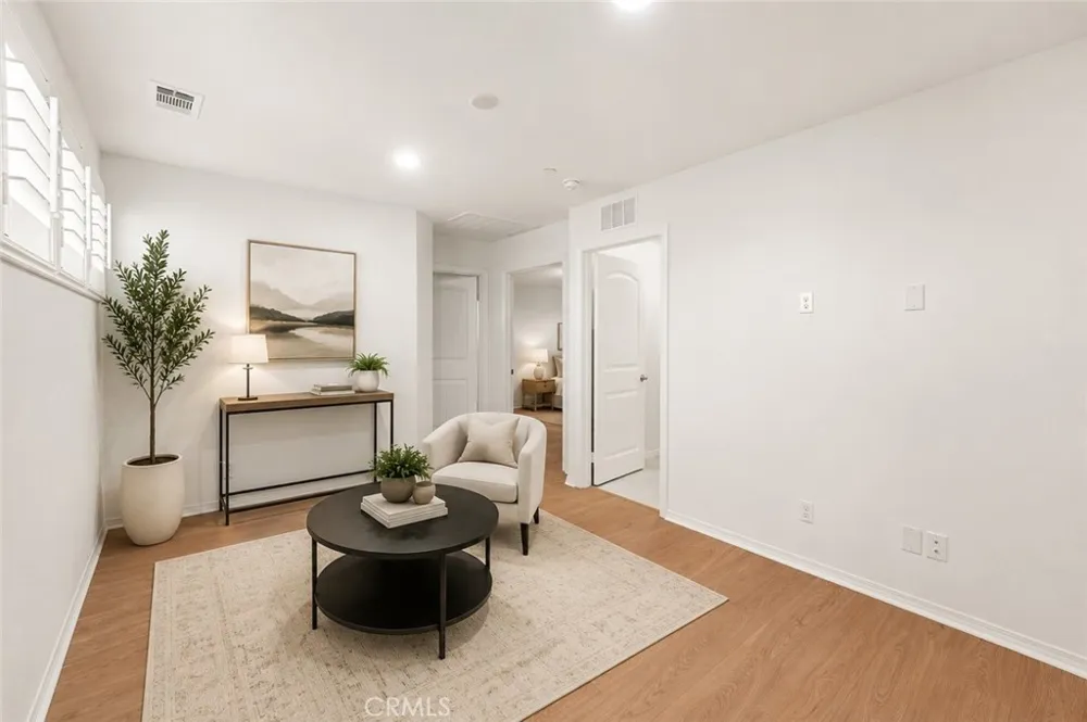 6898 Cache Way Jurupa Valley, CA 91752