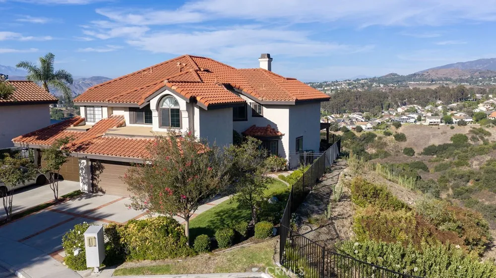 6245 E Quartz Anaheim Hills, CA 92807