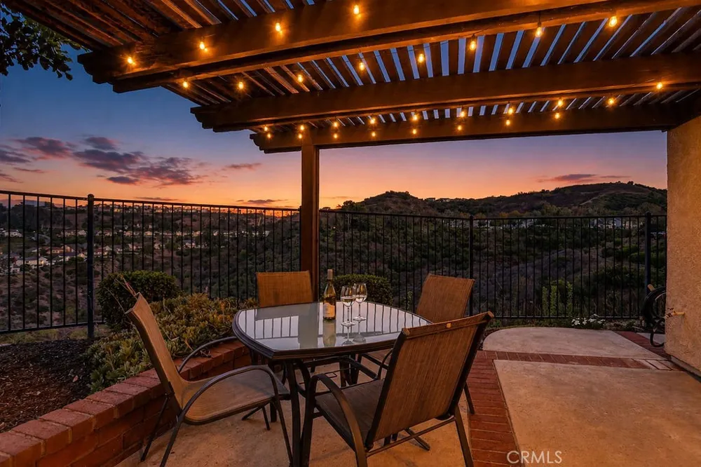 6245 E Quartz Anaheim Hills, CA 92807