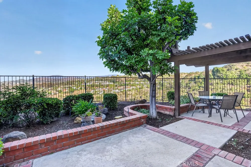 6245 E Quartz Anaheim Hills, CA 92807