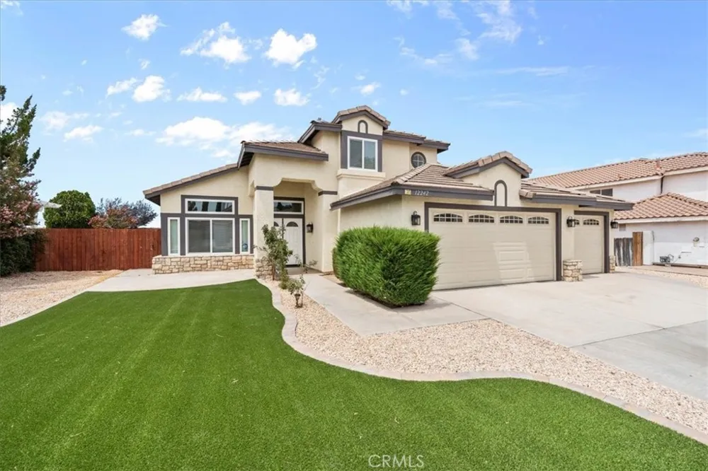 12242 San Ysidro Victorville, CA 92392