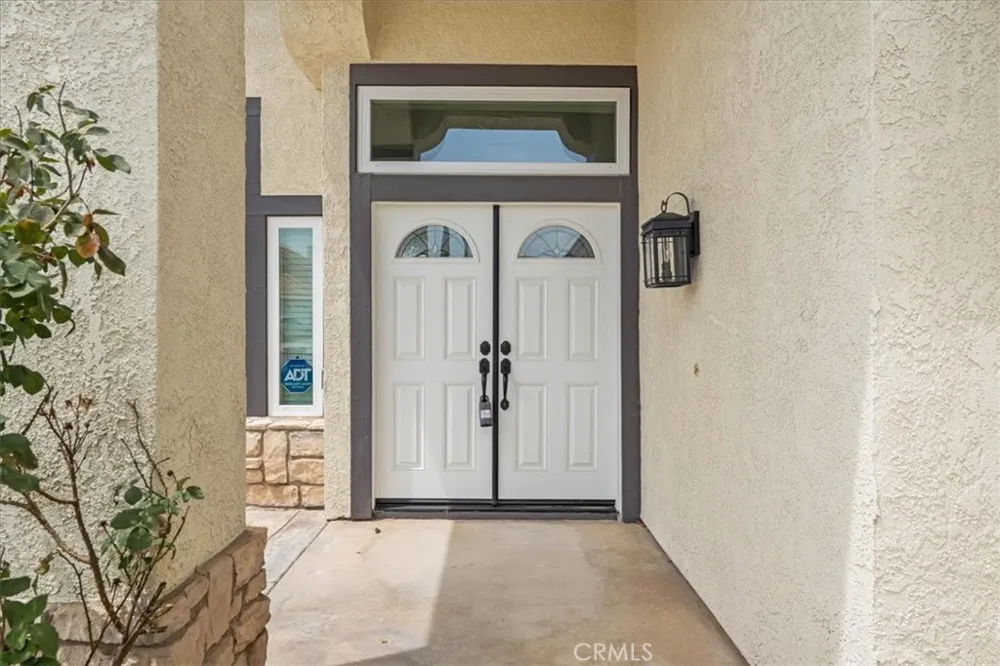 12242 San Ysidro Victorville, CA 92392