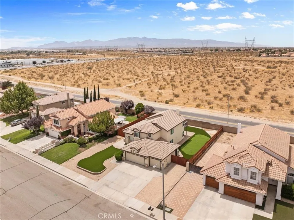 12242 San Ysidro Victorville, CA 92392