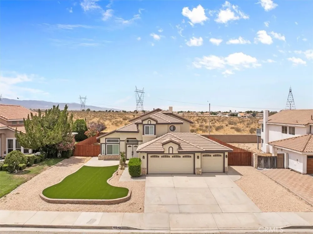 12242 San Ysidro Victorville, CA 92392
