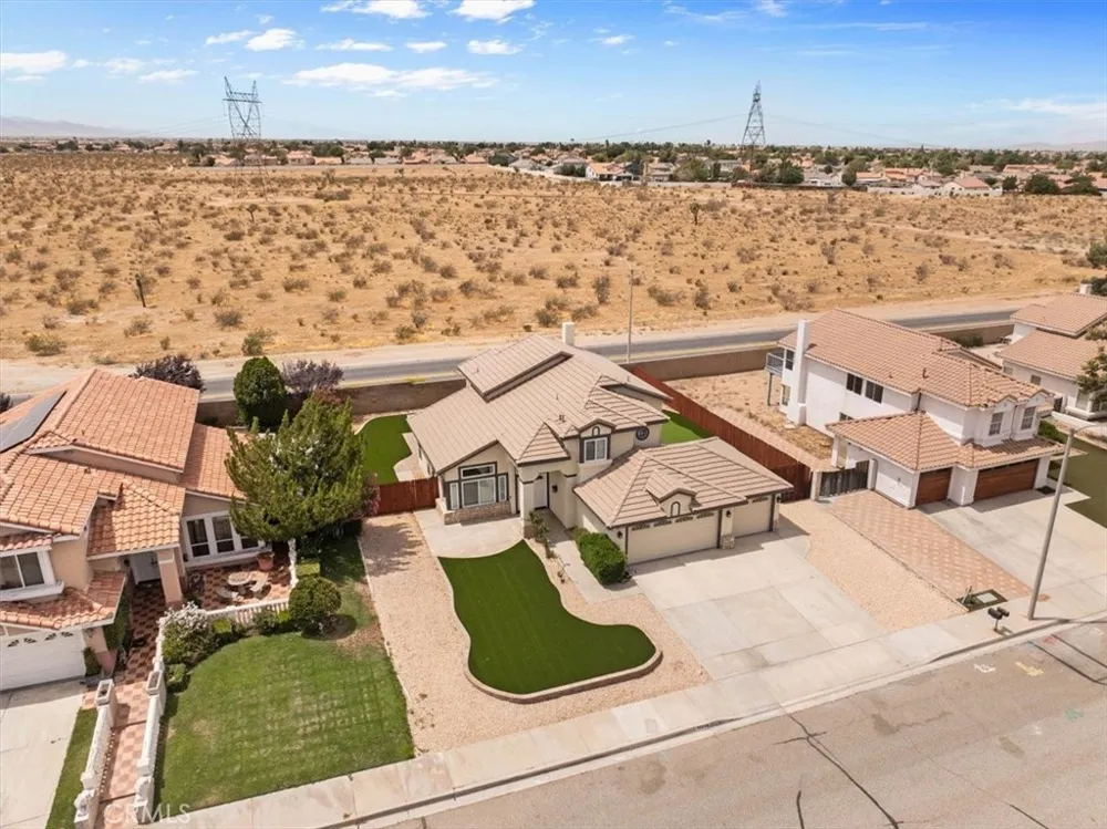 12242 San Ysidro Victorville, CA 92392