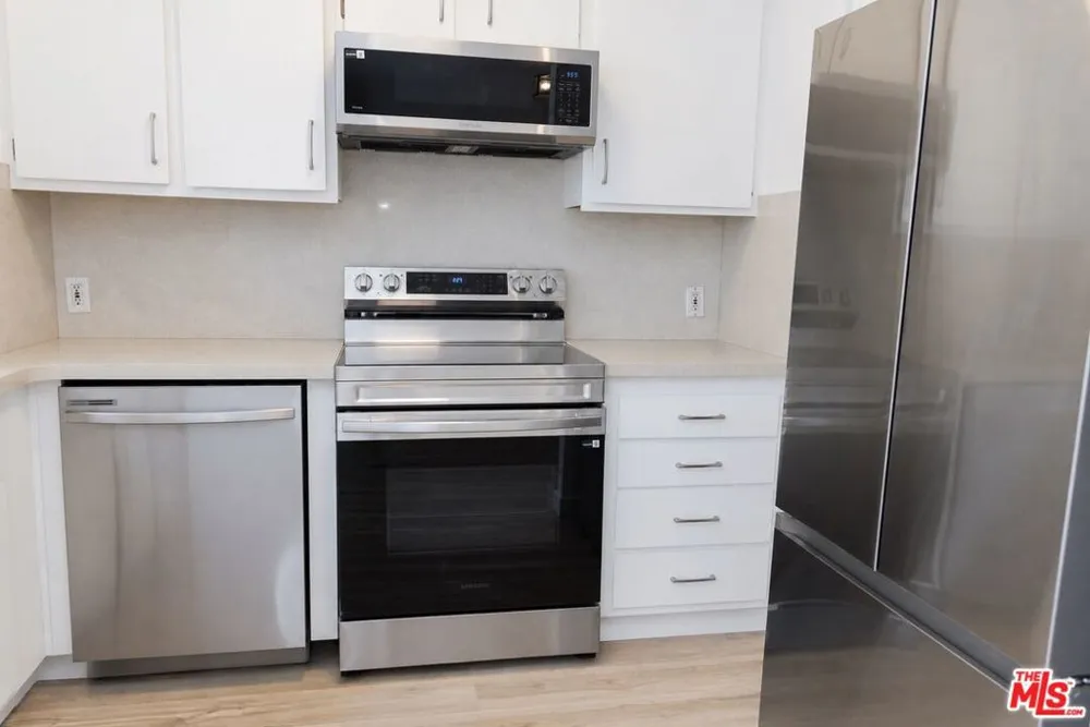 10747 Wilshire Boulevard #PH4 Los Angeles, CA 90024