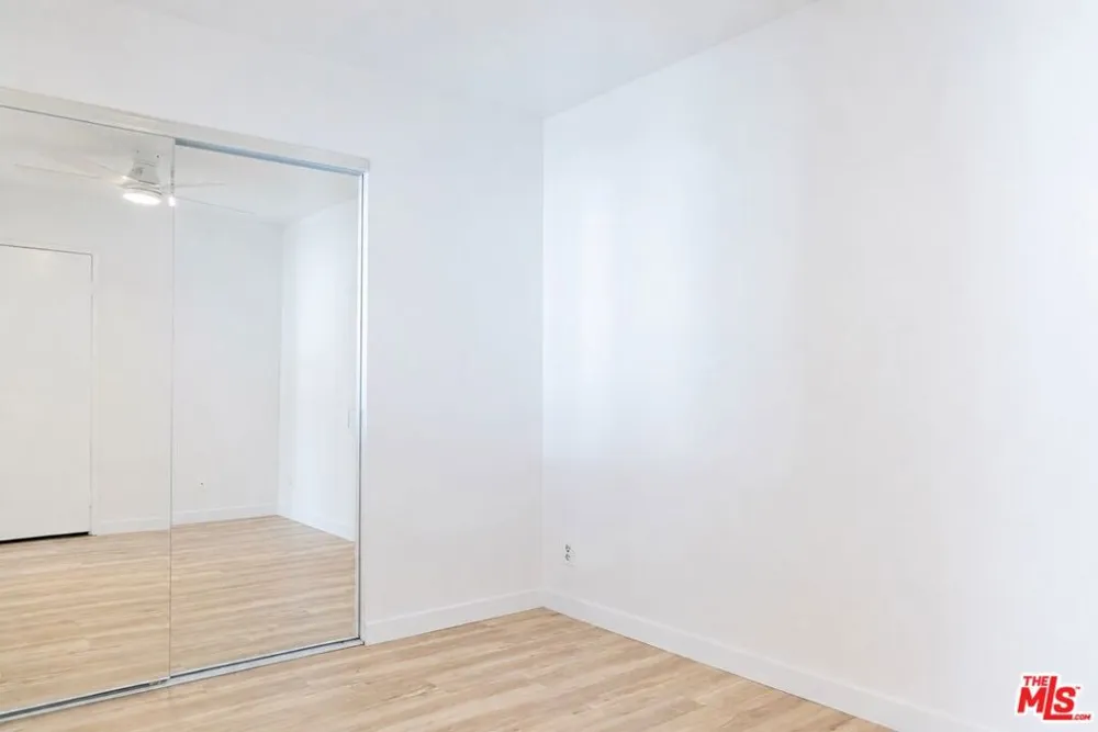 10747 Wilshire Boulevard #PH4 Los Angeles, CA 90024