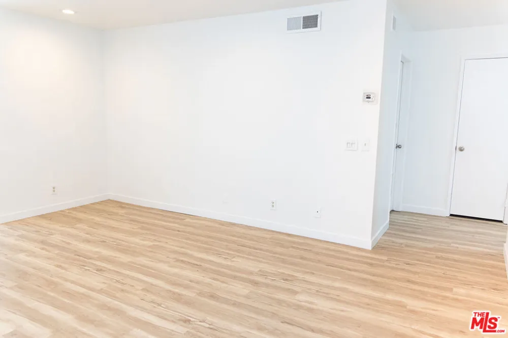 10747 Wilshire Boulevard #PH4 Los Angeles, CA 90024