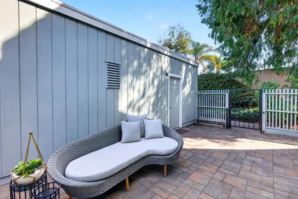 131 Ortega Avenue Mountain View, CA 94040