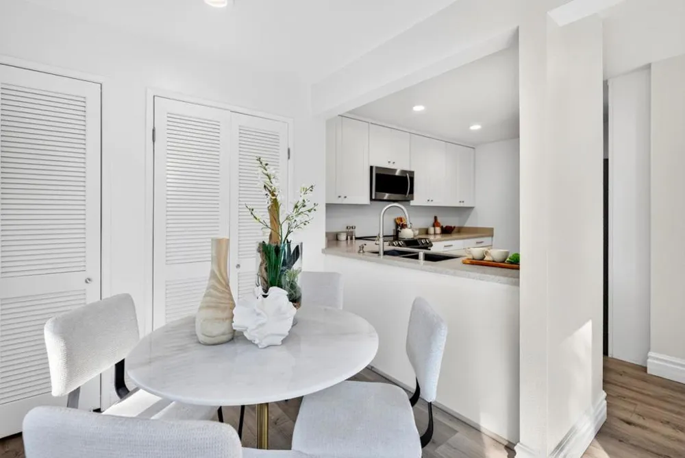131 Ortega Avenue Mountain View, CA 94040