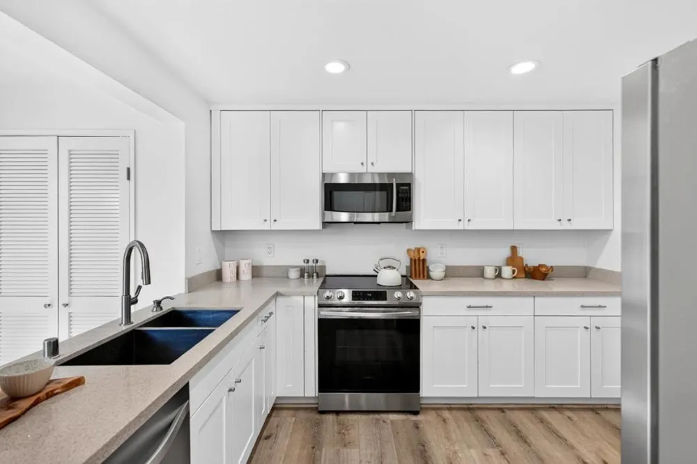 131 Ortega Avenue Mountain View, CA 94040