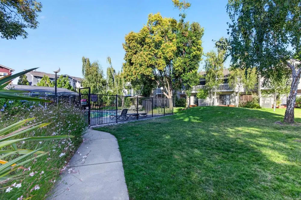 131 Ortega Avenue Mountain View, CA 94040