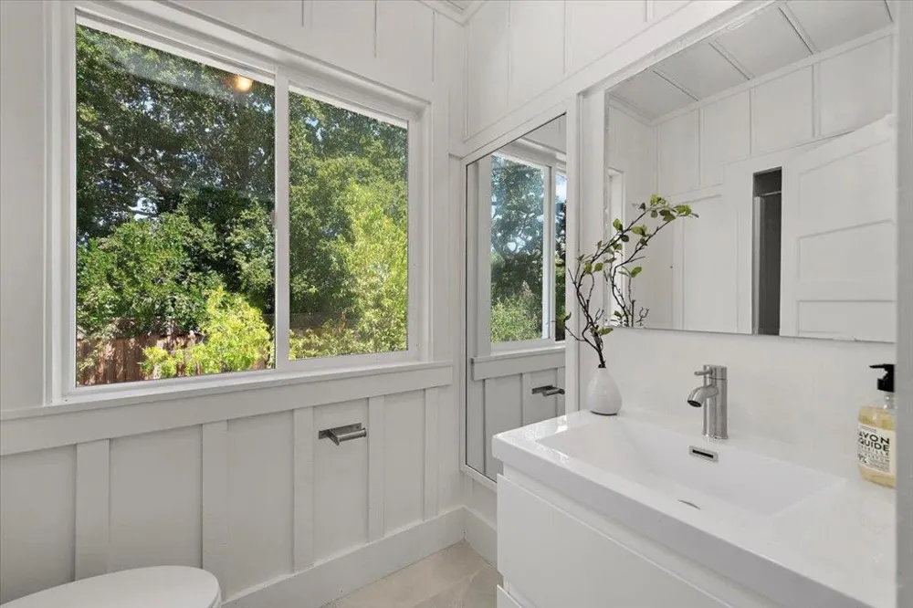 26541 Purissima Road Los Altos Hills, CA 94022