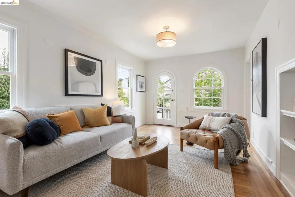 1905 Chestnut St Berkeley, CA 94702