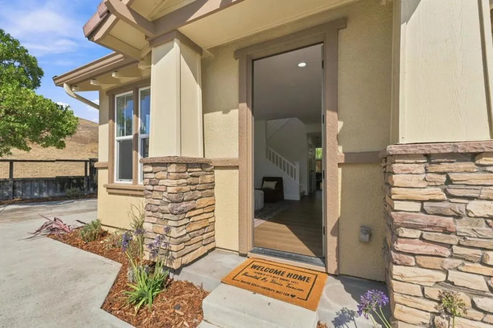 7072 Goldenspur Loop San Jose, CA 95138