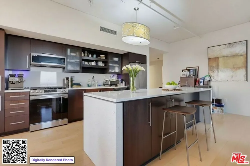 1100 S Hope Street #1302 Los Angeles, CA 90015
