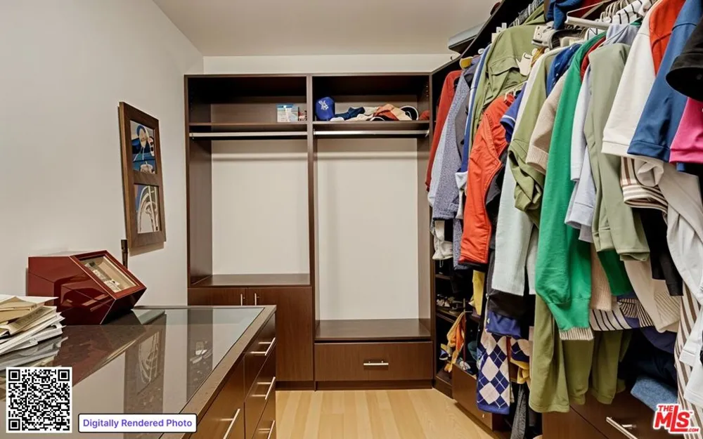 1100 S Hope Street #1302 Los Angeles, CA 90015