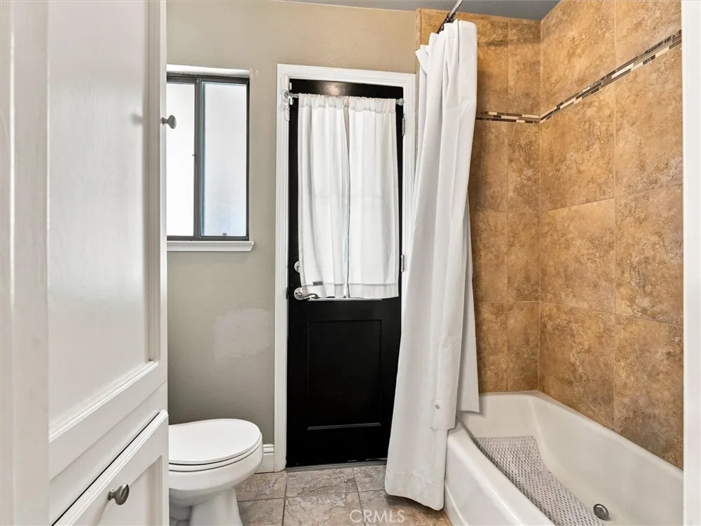805 E Kelso Fresno, CA 93720