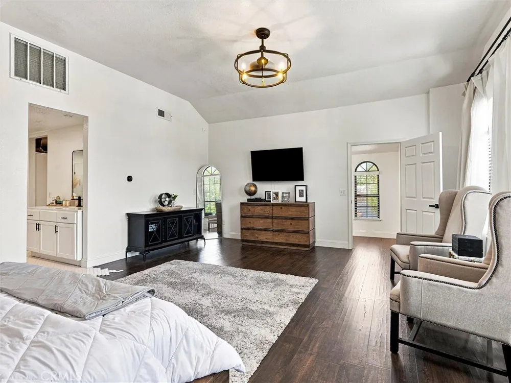 805 E Kelso Fresno, CA 93720