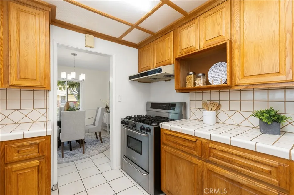 2842 Silva Street Lakewood, CA 90712