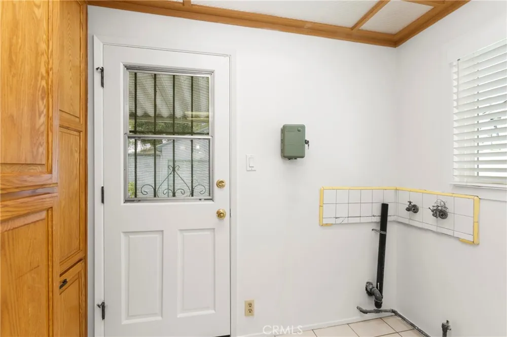 2842 Silva Street Lakewood, CA 90712