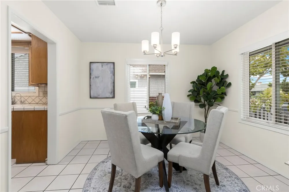 2842 Silva Street Lakewood, CA 90712