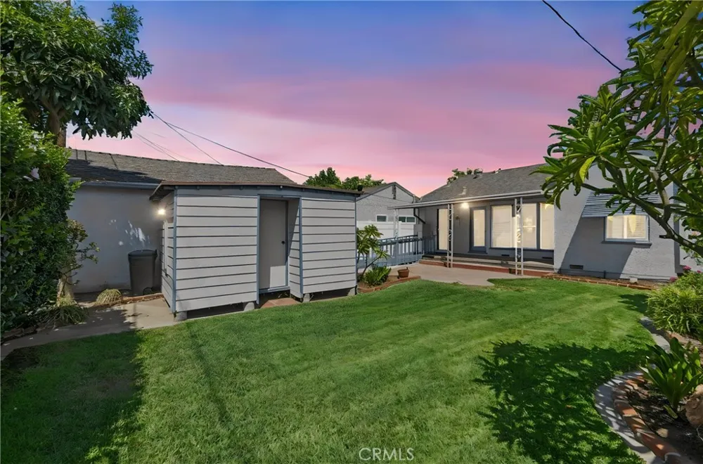 2842 Silva Street Lakewood, CA 90712
