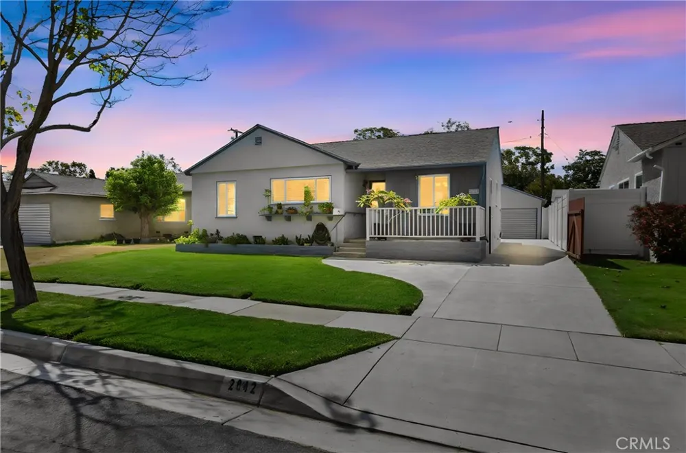2842 Silva Street Lakewood, CA 90712