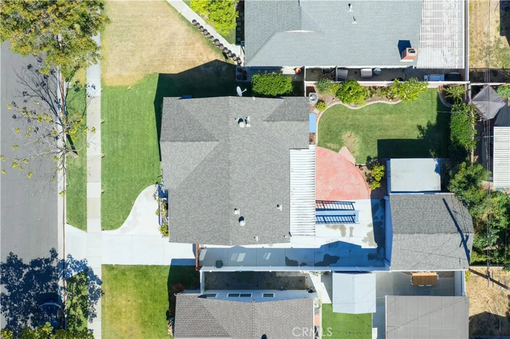 2842 Silva Street Lakewood, CA 90712