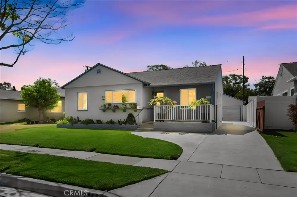 2842 Silva Street Lakewood, CA 90712