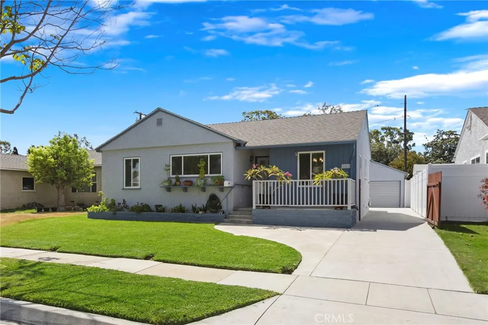 2842 Silva Street Lakewood, CA 90712