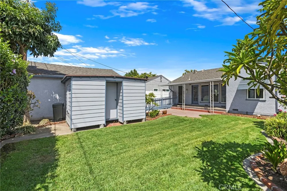 2842 Silva Street Lakewood, CA 90712