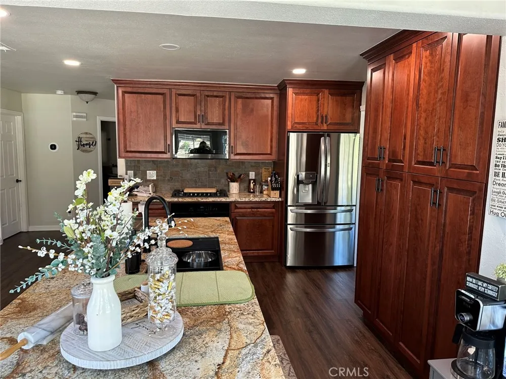 13557 Pineridge Court Yucaipa, CA 92399