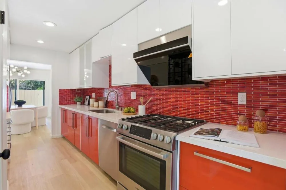 1140 Continentals Way Belmont, CA 94002