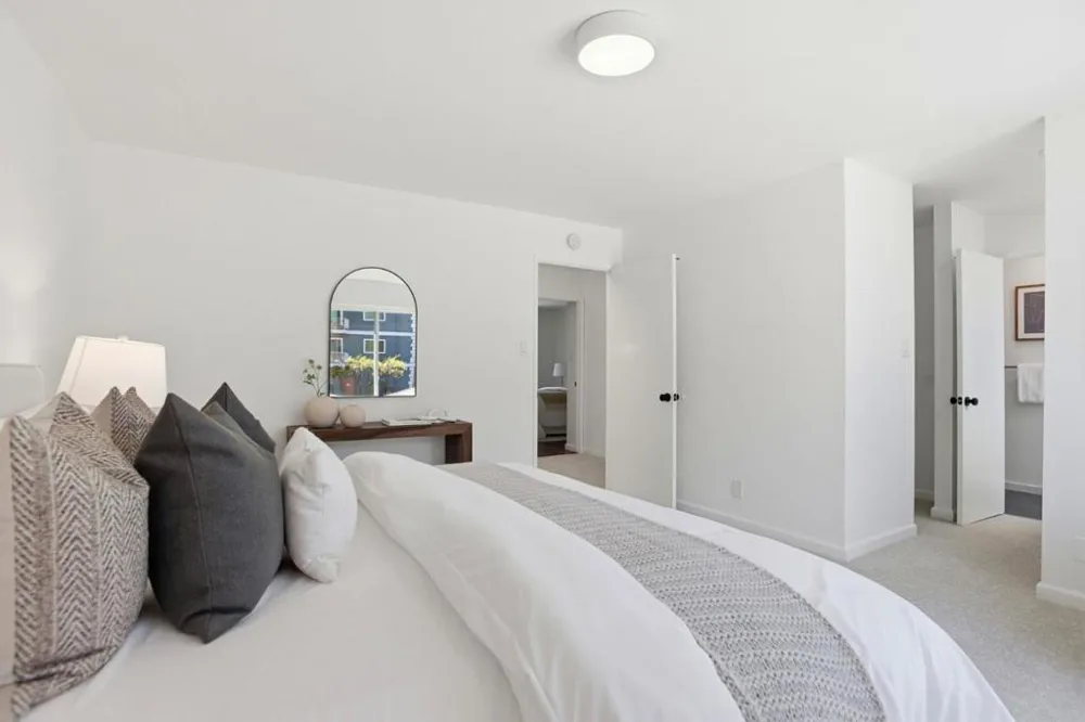 1140 Continentals Way Belmont, CA 94002